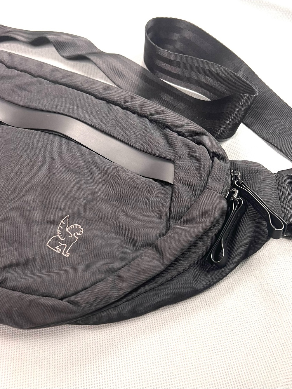 Chrome Industries Body Sling Bag Sabin Cycle Color Black - Picture 4 of 11